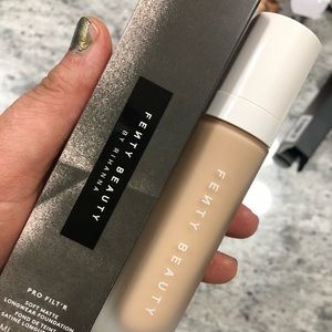 FENTY PRO FLITER FOUNDATION